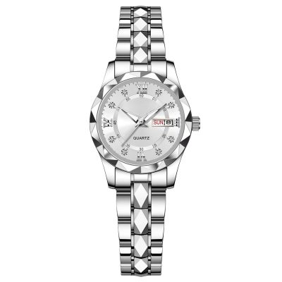 ساعت مچی عقربه‌ای کوارتز زنانه مدل کلاسیک دی دیت بند استیل طرح تراش الماسی کد C2.8